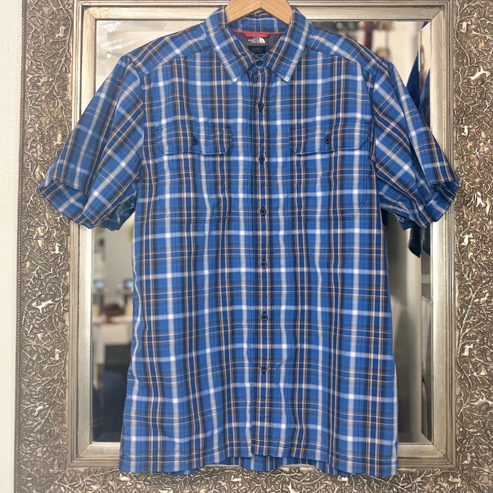 The North Face Medium Casual Button Down